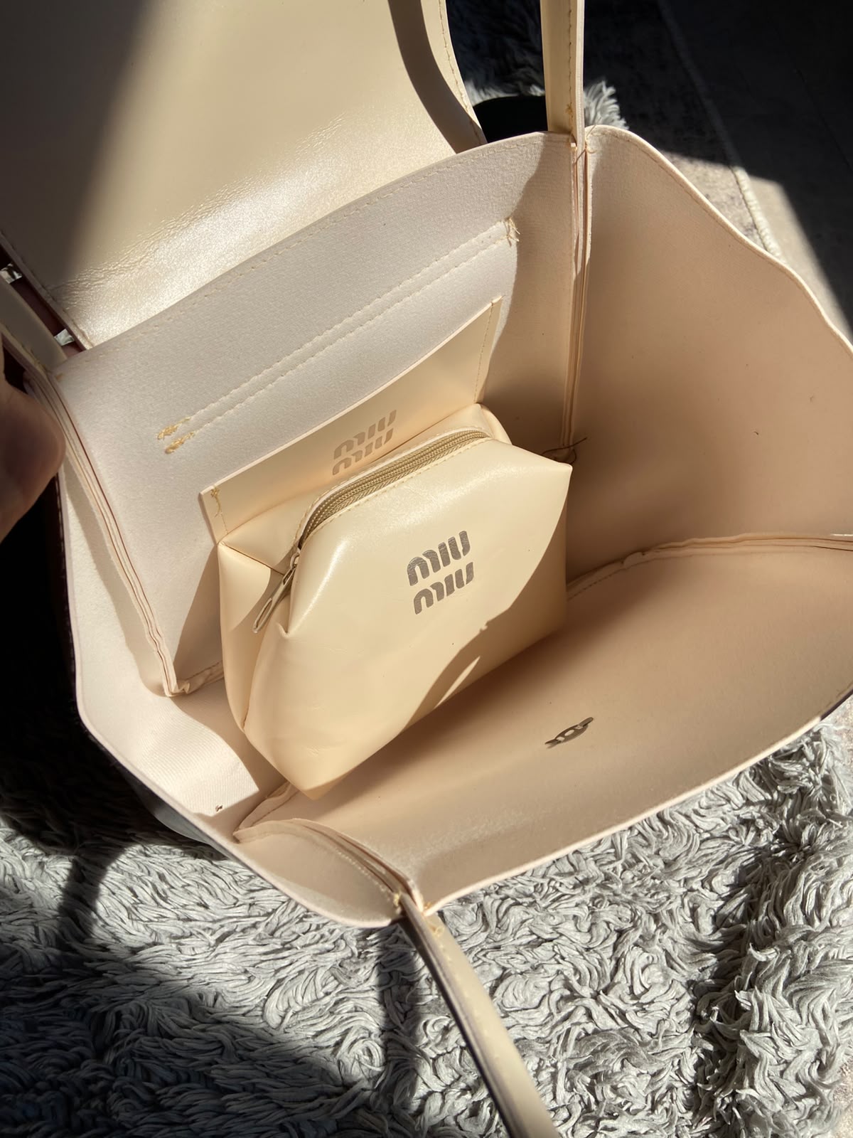 Soft Leather Shoulder Tote Bag